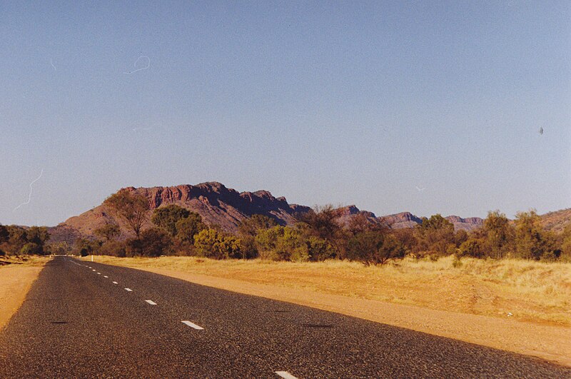 File:Macdonnell Range (8603122052).jpg